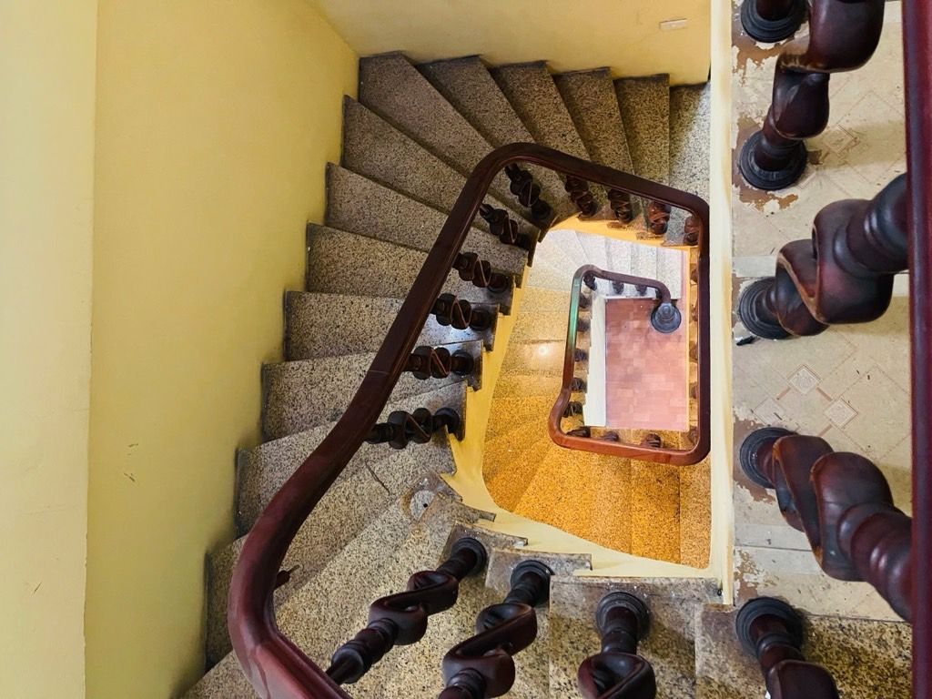 Bán nhà Ngõ Quỳnh - diện tích 43m2 4 tầng - NGÕ THÔNG - BA GÁC QUA - GẦN PHỐ - TRUNG TÂM QUẬN - giá 12,5 tỷ