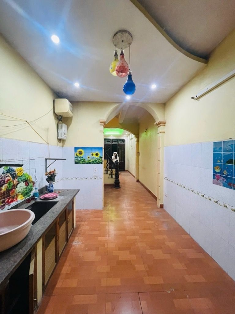 Bán nhà Ngõ Quỳnh - diện tích 43m2 4 tầng - NGÕ THÔNG - BA GÁC QUA - GẦN PHỐ - TRUNG TÂM QUẬN - giá 12,5 tỷ