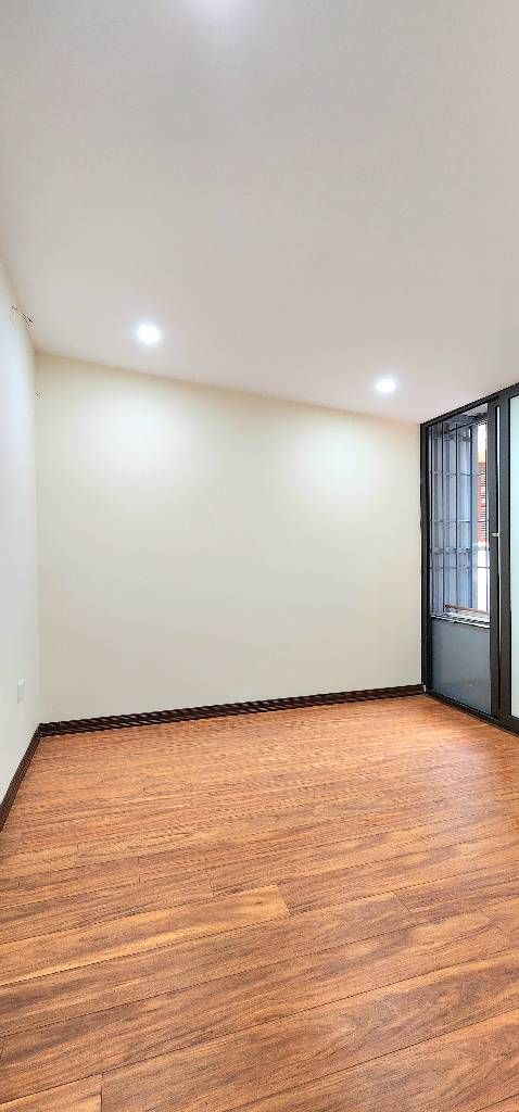 Bán nhà Tây Sơn - diện tích 44.1m2 1 tầng - Ô tô tải đỗ chân cầu thang - giá 5,2 tỷ