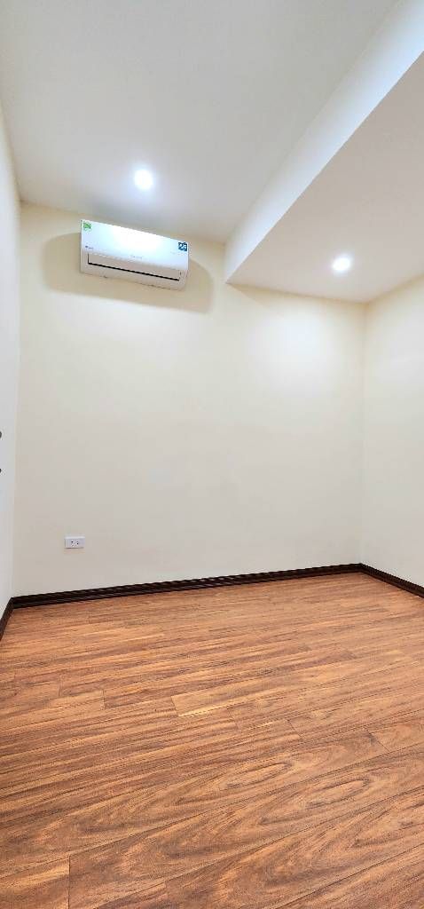 Bán nhà Tây Sơn - diện tích 44.1m2 1 tầng - Ô tô tải đỗ chân cầu thang - giá 5,2 tỷ