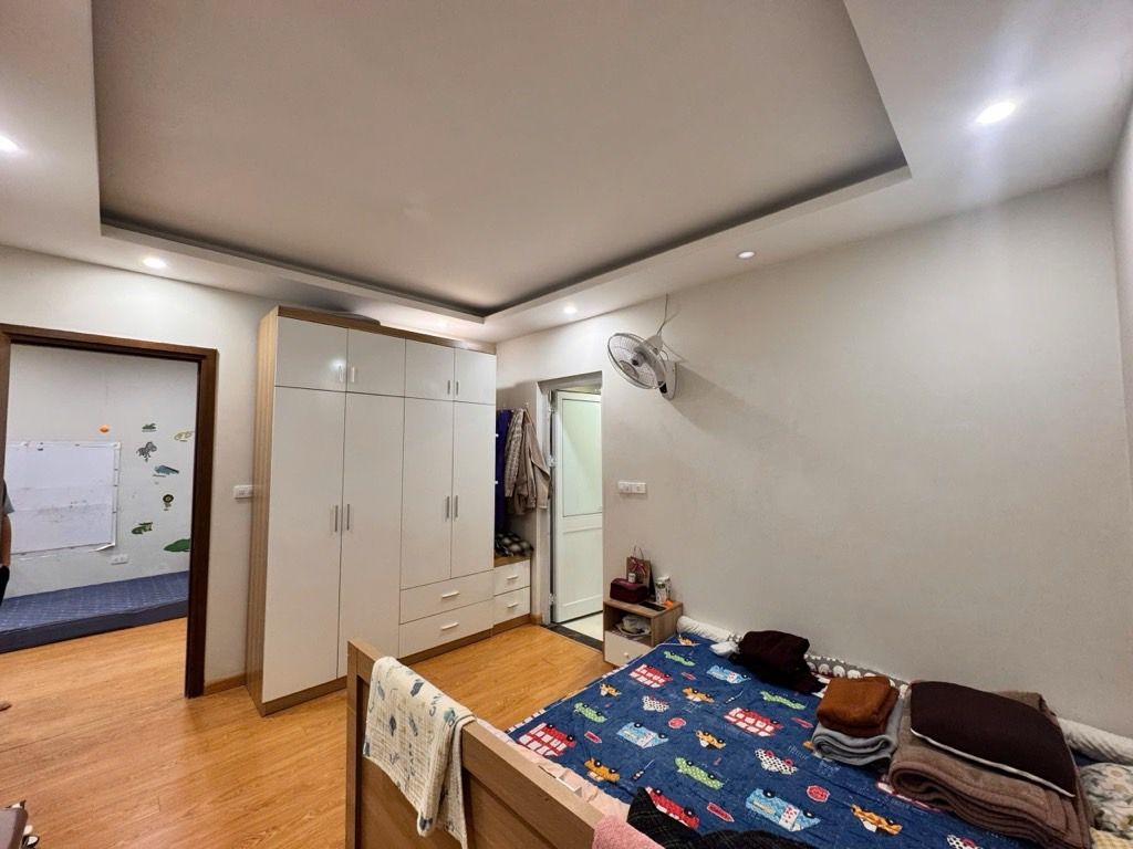 Bán nhà Tam Trinh - diện tích 74.3m2 1 tầng - Nhà thoáng mát, ánh sáng tự nhiên ngập tràn - giá 5,8 tỷ