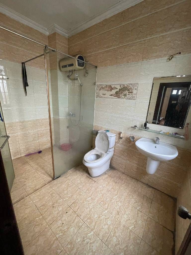 Bán nhà Nguyễn Trãi - diện tích 25.3m2 5 tầng - Mặt phố - vỉa hè rộng - lô góc - kinh doanh đỉnh - giá 14 tỷ