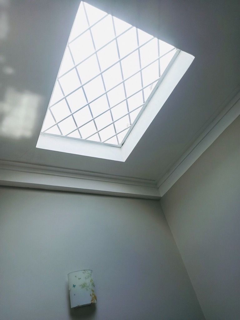 Bán nhà Khương Đình - diện tích 37m2 5 tầng - Nhà gần phố, cách 50m ô tô tránh - giá 7,9 tỷ