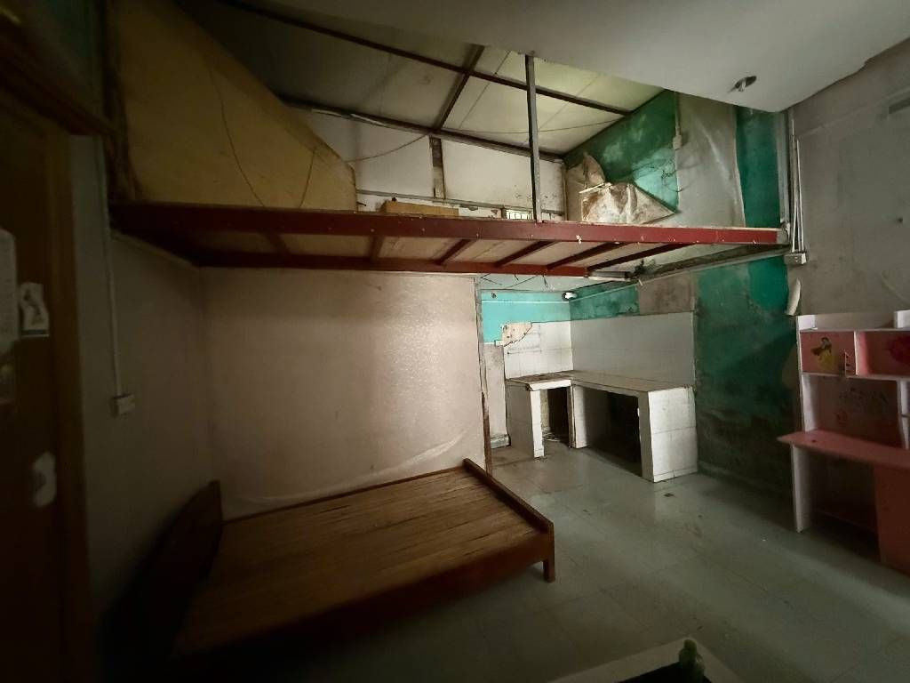 Bán nhà Lê Trọng Tấn - diện tích 74.5m2 1 tầng - Sát đường vành đai 2.5 - giá 13,5 tỷ