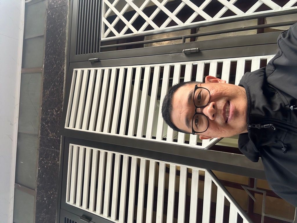 Bán nhà Kim Đồng - diện tích 35m2 3 tầng - Ô TÔ - giá 4,15 tỷ