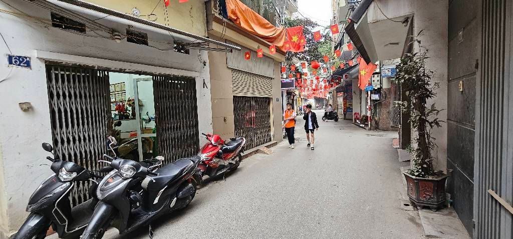 Bán nhà Bùi Xương Trạch - diện tích 52m2 3 tầng - Mặt ngõ ô tô tránh - giá 16,9 tỷ