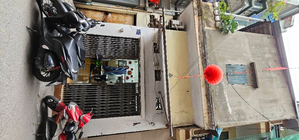 Bán nhà Bùi Xương Trạch - diện tích 52m2 3 tầng - Mặt ngõ ô tô tránh - giá 16,9 tỷ