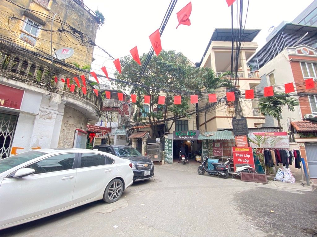 Bán nhà Đông Tác - diện tích 59.3m2 7 tầng - Thang máy - giá 17,5 tỷ