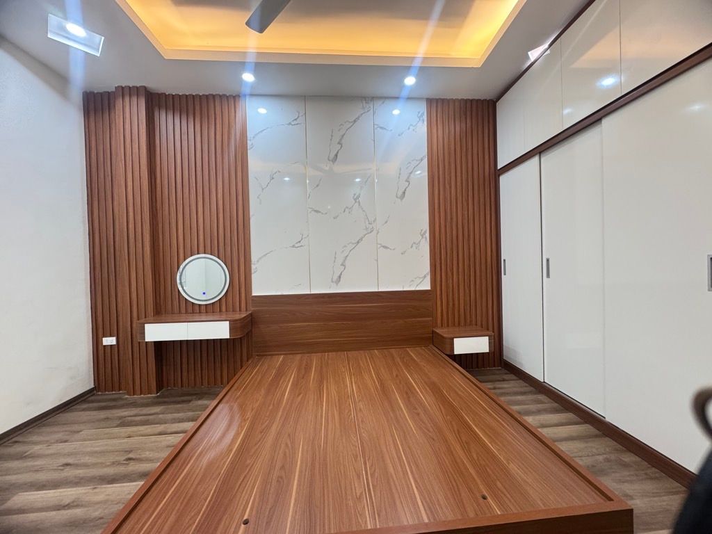 Bán nhà Giáp Nhị - diện tích 33m2 5 tầng - Cực phẩm 5 tầng full nội thất - giá 7,98 tỷ