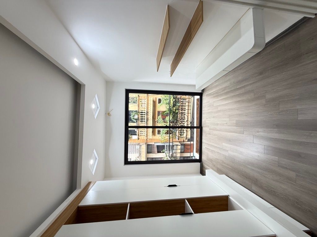 Bán nhà Văn Chương - diện tích 69,9m2 5 tầng - Ô tô tránh - giá 22 tỷ