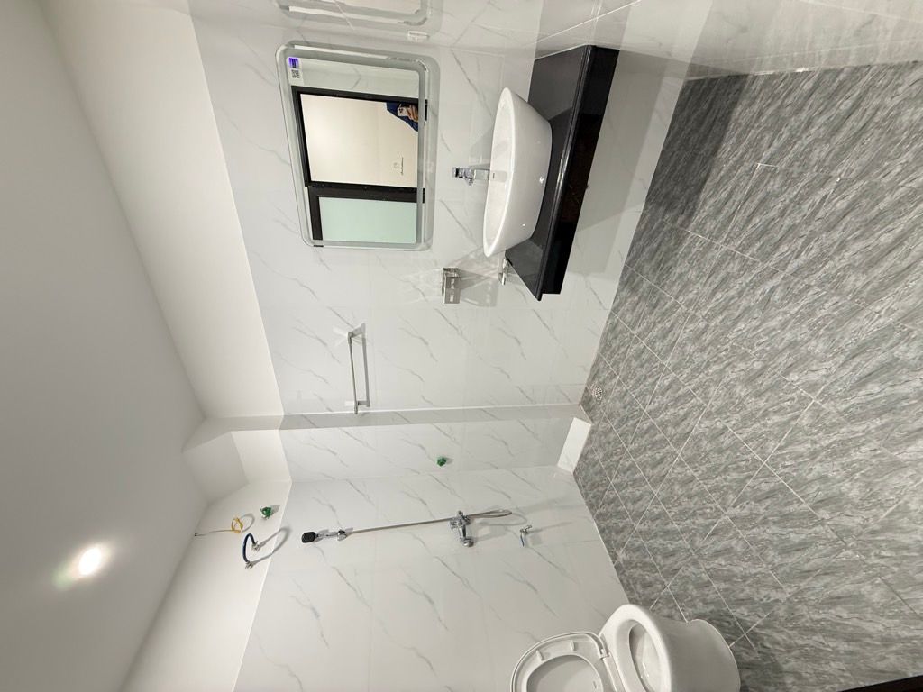 Bán nhà Văn Chương - diện tích 69,9m2 5 tầng - Ô tô tránh - giá 22 tỷ