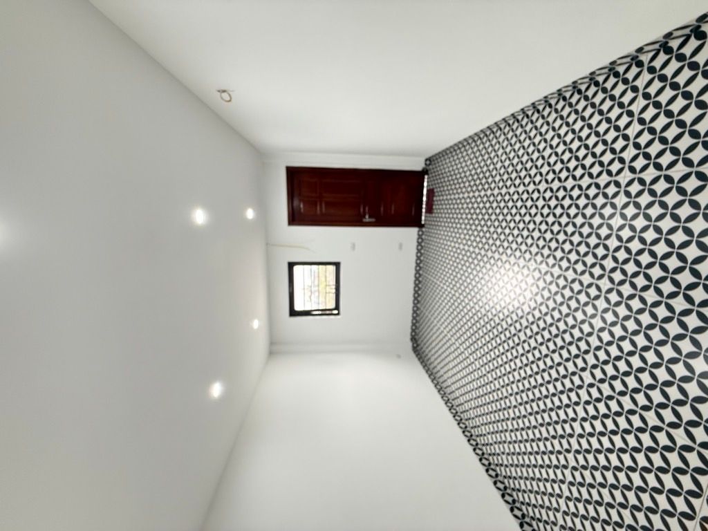 Bán nhà Văn Chương - diện tích 69,9m2 5 tầng - Ô tô tránh - giá 22 tỷ