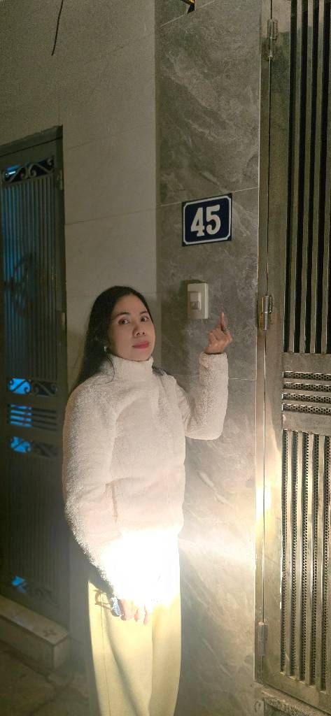 Bán nhà Tân Mai - diện tích 32,7m2 3 tầng - Nhà mới xách vali về ở ngay - giá 3 tỷ