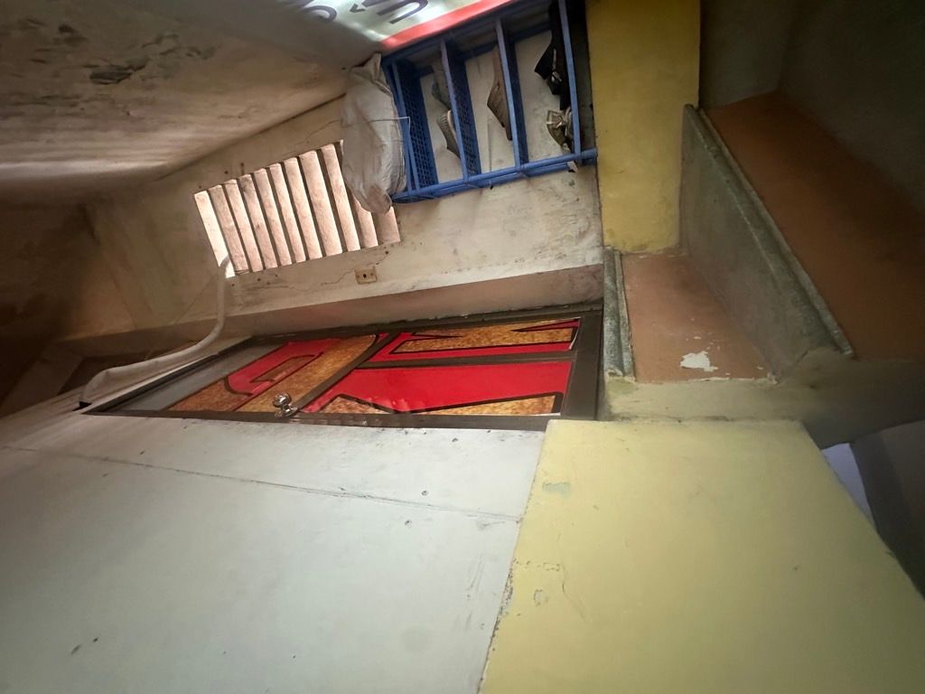 Bán nhà Đại La - diện tích 37m2 4 tầng - Cách mặt phố 1 hàng rào - giá 9,5 tỷ