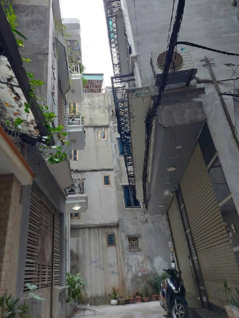 Bán nhà Gốc Đề - diện tích 73.6m2 3 tầng - Sổ đỏ riêng - giá 13,58 tỷ