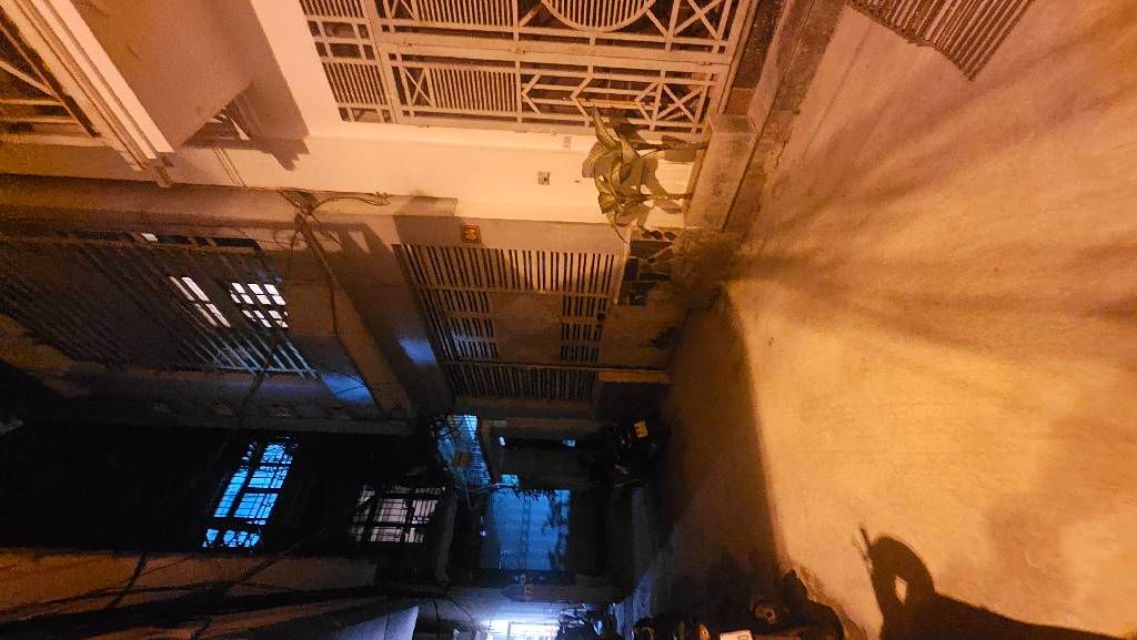 Bán nhà Gốc Đề - diện tích 73.6m2 3 tầng - Sổ đỏ riêng - giá 13,58 tỷ