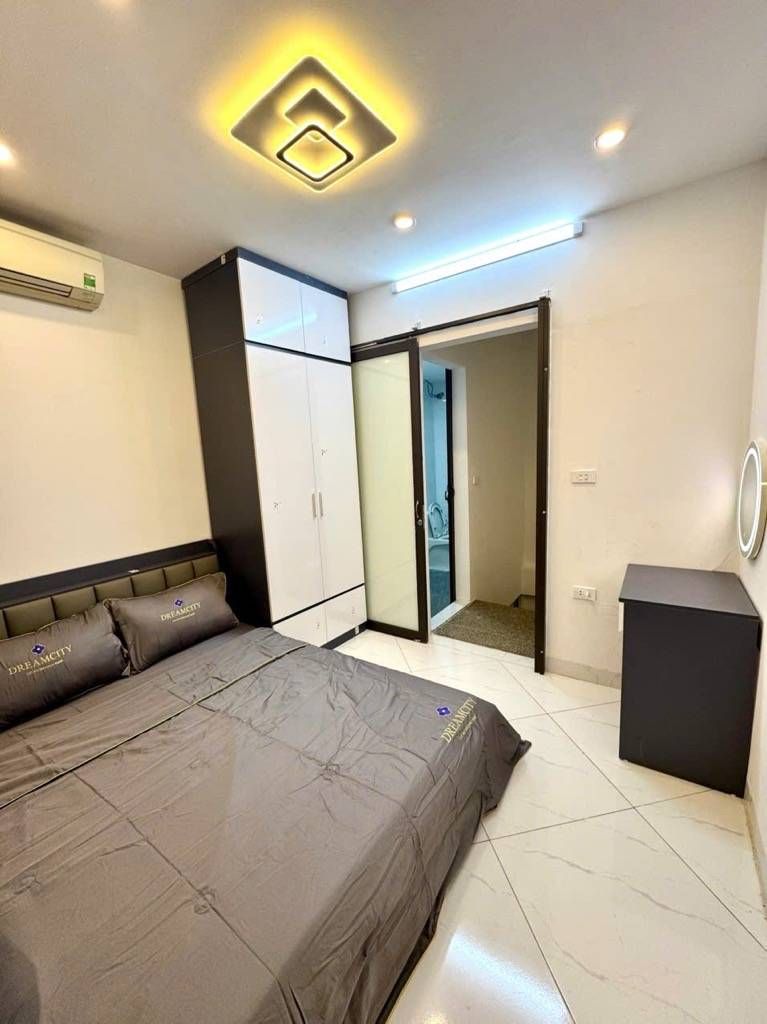 Bán nhà Đông Thiên - diện tích 25m2 5 tầng - Ô tô đỗ cổng - giá 4,6 tỷ