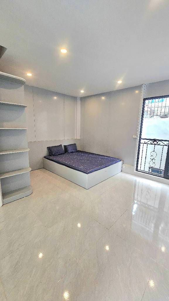 Bán nhà Đông Thiên - diện tích 25m2 5 tầng - Ô tô đỗ cổng - giá 4,6 tỷ