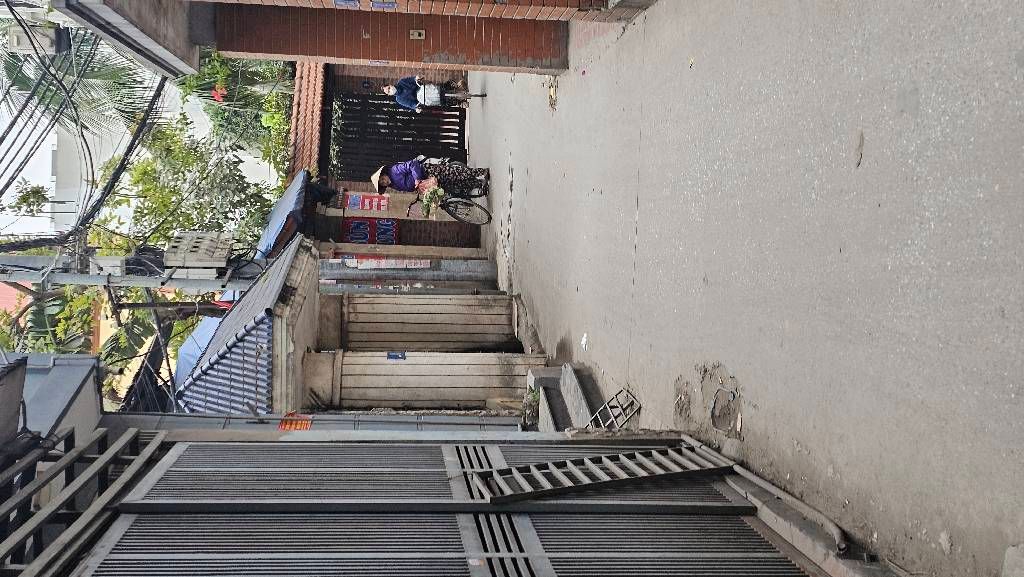 Bán nhà Đông Thiên - diện tích 25m2 5 tầng - Ô tô đỗ cổng - giá 4,6 tỷ