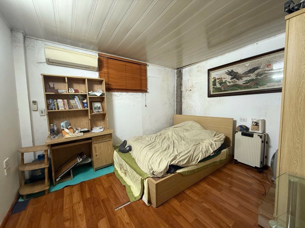 Bán nhà BỜ ĐẦM SÒI - diện tích 74m2 2 tầng - Ô TÔ ĐỖ CỬA - giá 4,8 tỷ