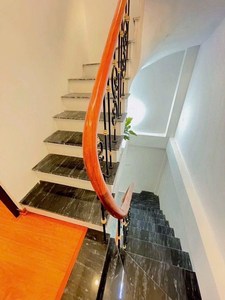 Bán nhà Hoàng Văn Thái - diện tích 21m2 5 tầng - Nhà đẹp đón Tết - giá 7,5 tỷ