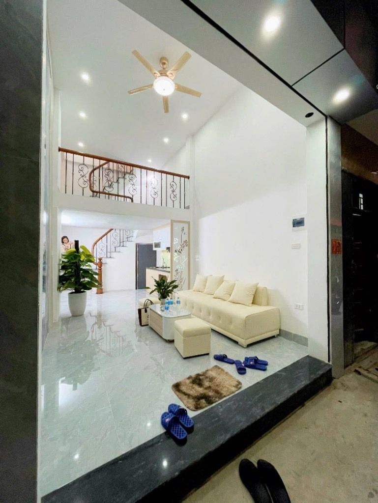 Bán nhà Hoàng Văn Thái - diện tích 21m2 5 tầng - Nhà đẹp đón Tết - giá 7,5 tỷ