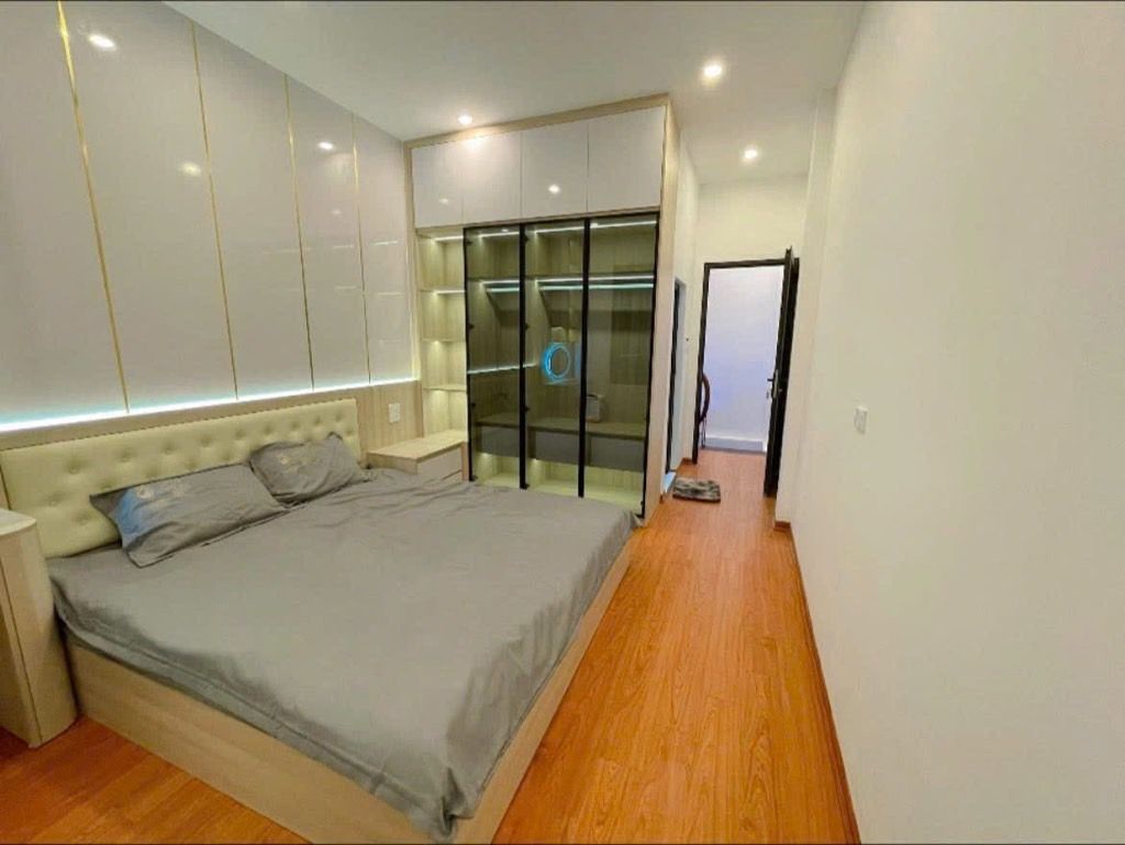 Bán nhà Hoàng Văn Thái - diện tích 21m2 5 tầng - Nhà đẹp đón Tết - giá 7,5 tỷ