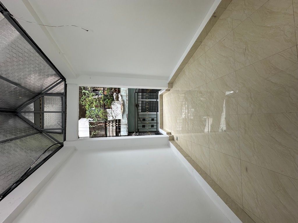 Bán nhà Quan Thổ 1 - diện tích 40.4m2 4 tầng - Ngõ thông kinh doanh - giá 9,6 tỷ