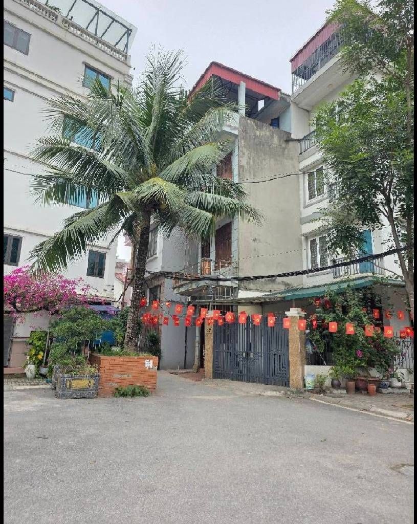 Bán nhà Giải Phóng - diện tích 69m2 4 tầng - Lô góc 3 mặt thoáng - giá 16,5 tỷ