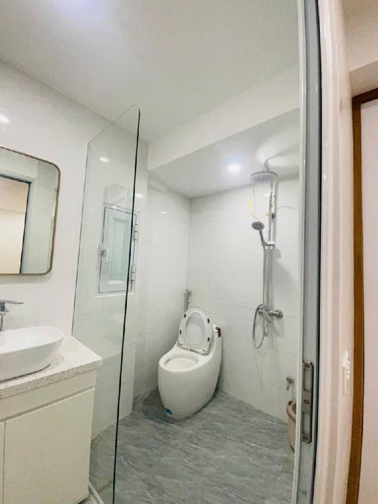 Bán nhà Lò Đúc - diện tích 70m2 1 tầng - 3 phòng ngủ - giá 5,95 tỷ