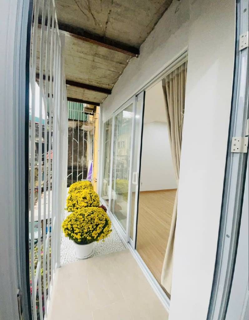 Bán nhà Lò Đúc - diện tích 70m2 1 tầng - 3 phòng ngủ - giá 5,95 tỷ