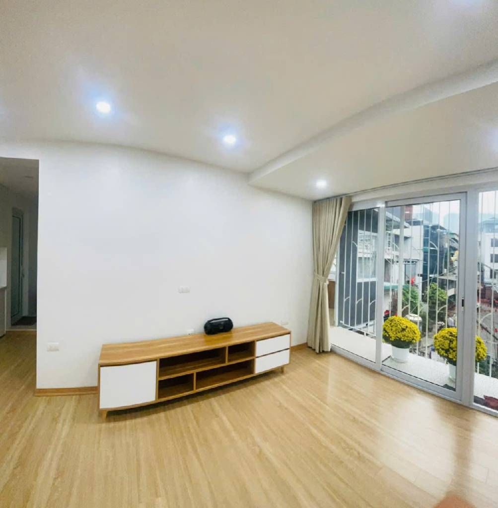Bán nhà Lò Đúc - diện tích 70m2 1 tầng - 3 phòng ngủ - giá 5,95 tỷ