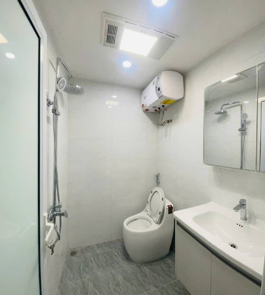 Bán nhà Lò Đúc - diện tích 70m2 1 tầng - 3 phòng ngủ - giá 5,95 tỷ