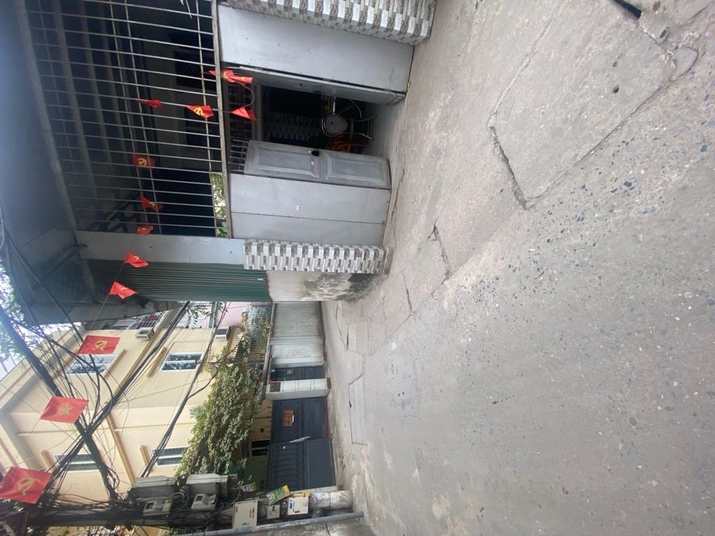 Bán nhà Tân Mai - diện tích 24,6m2 1 tầng - vị trí cực tốt ngõ to rộng thoáng sáng - giá 1,75 tỷ