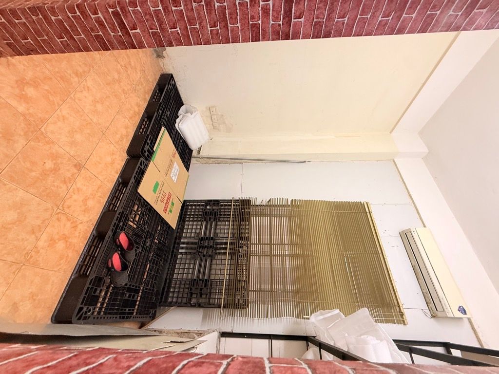 Bán nhà Hoàng Đạo Thúy - diện tích 66.1m2 3 tầng - Lô góc - giá 5,4 tỷ