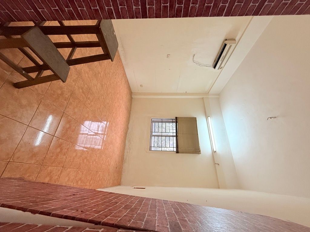 Bán nhà Hoàng Đạo Thúy - diện tích 66.1m2 3 tầng - Lô góc - giá 5,4 tỷ