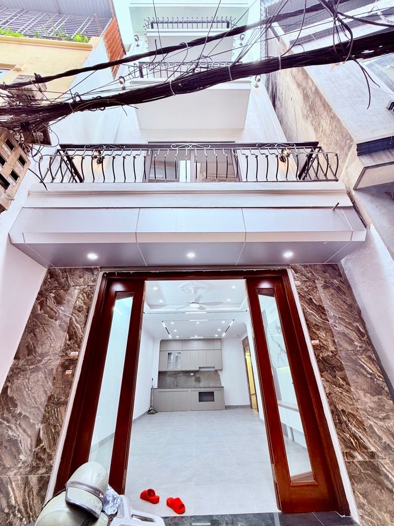 Bán nhà Nguyễn Văn Viên - diện tích 47m2 5 tầng - Thang máy vi vu - giá 12,9 tỷ