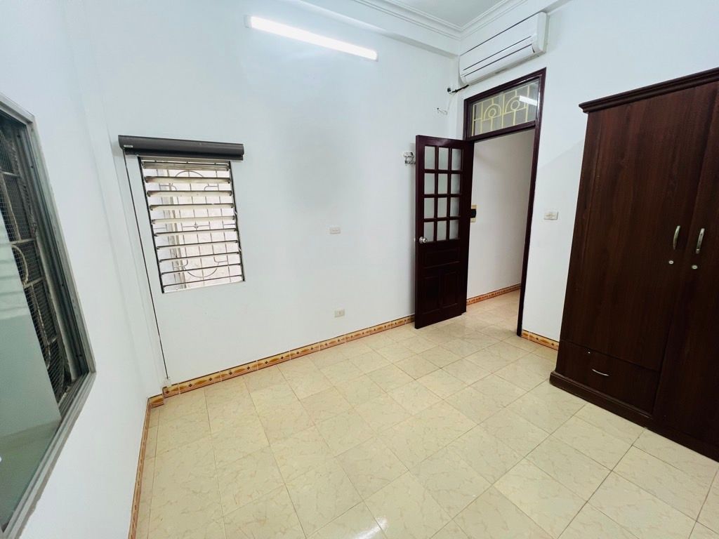 Bán nhà Quan Nhân - diện tích 31.6m2 4 tầng - Nhà tự xây cực kỳ tâm huyết - giá 7,9 tỷ