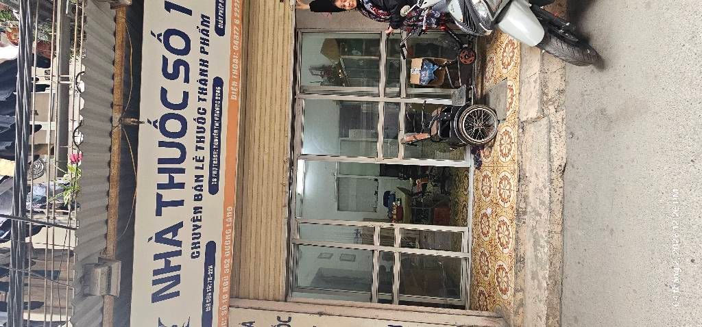 Bán nhà Đường Láng - diện tích 55,9m2 2,5 tầng - ô tô tránh - giá 17,35 tỷ