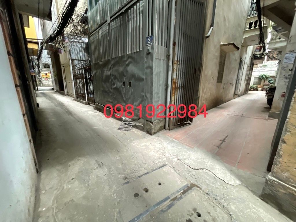 Bán nhà Hoàng Cầu - diện tích 45.1m2 4 tầng - Lô góc - giá 13,2 tỷ