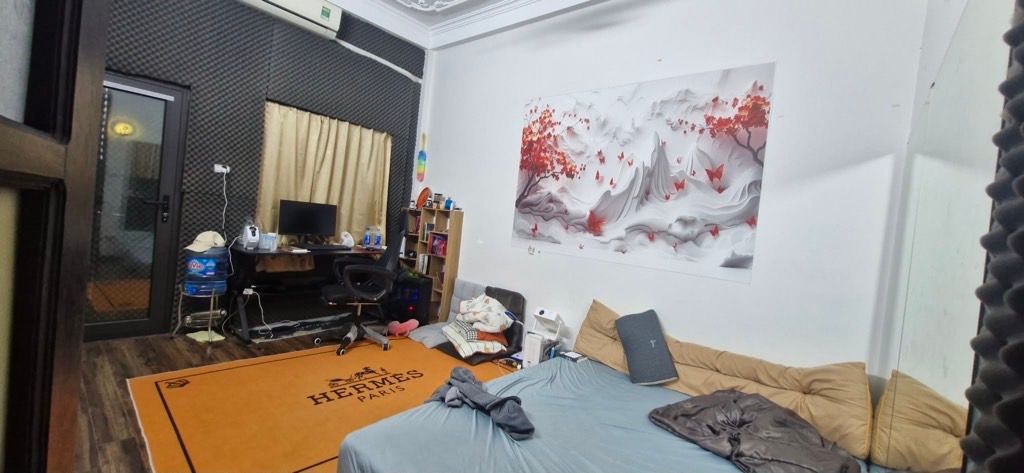 Bán nhà Hoàng Cầu - diện tích 45.1m2 4 tầng - Lô góc - giá 13,2 tỷ