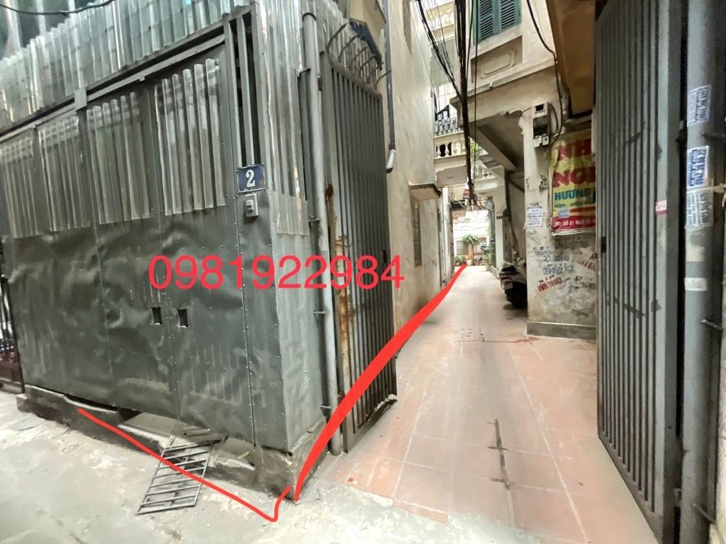 Bán nhà Hoàng Cầu - diện tích 45.1m2 4 tầng - Lô góc - giá 13,2 tỷ