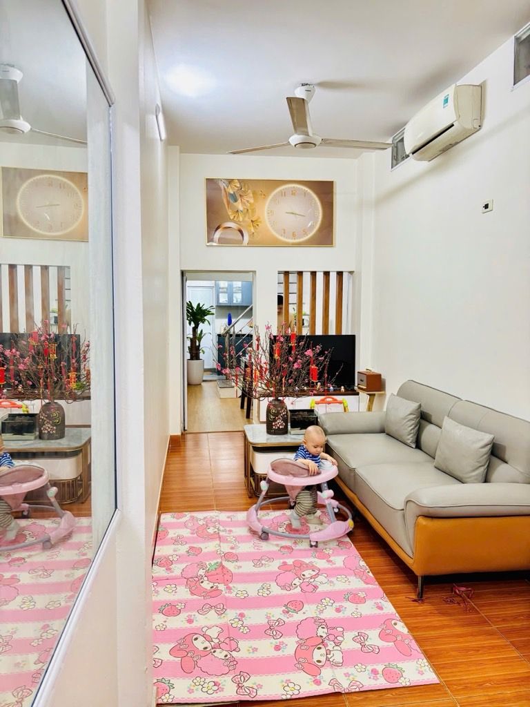 Bán nhà Nguyễn Trãi - diện tích 34m2 3 tầng - Lô góc thoáng sáng - giá 4,5 tỷ