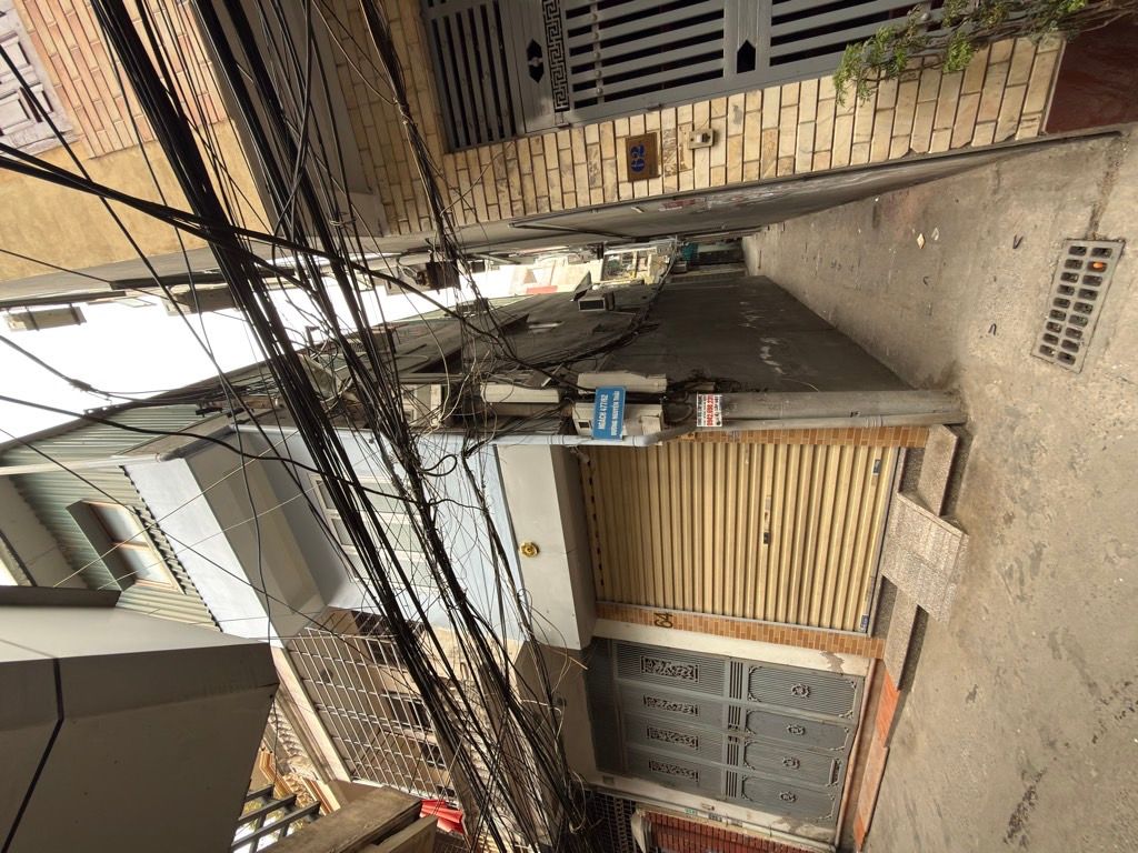 Bán nhà Nguyễn Trãi - diện tích 34m2 3 tầng - Lô góc thoáng sáng - giá 4,5 tỷ