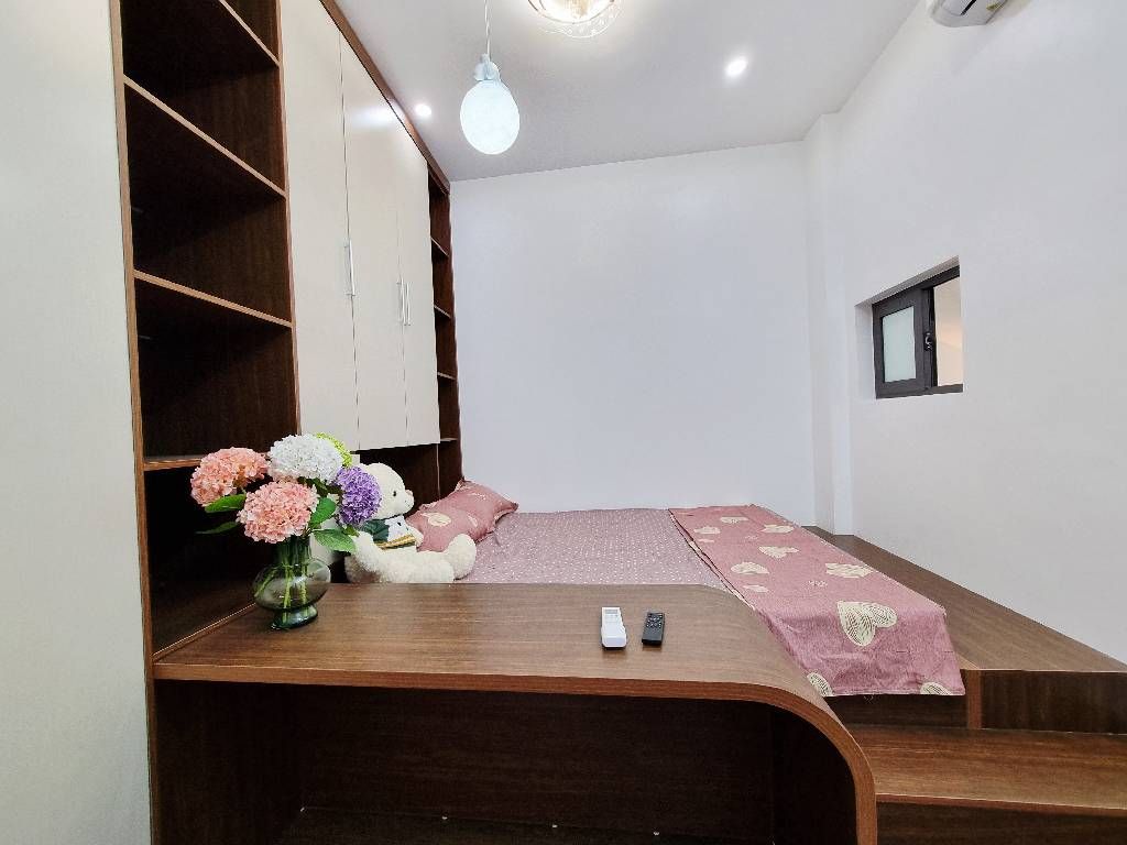 Bán nhà Hồng Mai - diện tích 40m2 5 tầng - Nhà đẹp đón Tết, gần phố - giá 9,7 tỷ