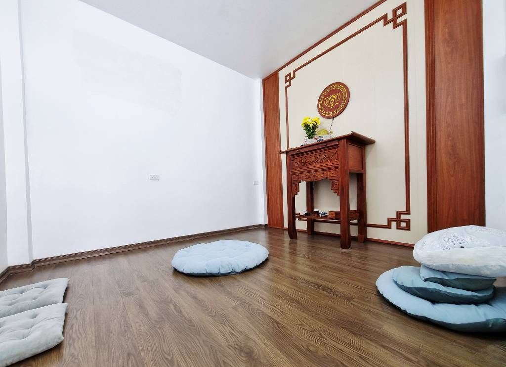 Bán nhà Hồng Mai - diện tích 40m2 5 tầng - Nhà đẹp đón Tết, gần phố - giá 9,7 tỷ