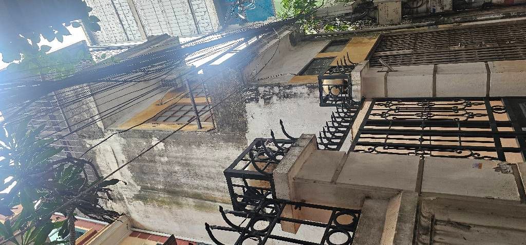 Bán nhà Hoàng Mai - diện tích 30m2 3 tầng - Ngõ trước nhà rộng - giá 6,5 tỷ