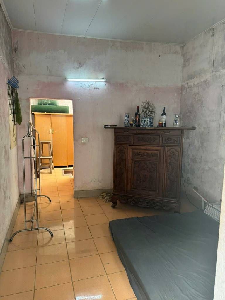 Bán nhà Hoàng Mai - diện tích 30m2 3 tầng - Ngõ trước nhà rộng - giá 6,5 tỷ