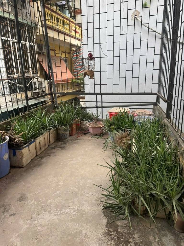 Bán nhà Hoàng Mai - diện tích 30m2 3 tầng - Ngõ trước nhà rộng - giá 6,5 tỷ