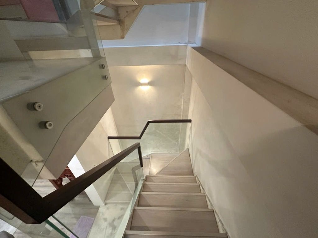 Bán nhà Vạn Kiếp - diện tích 30m2 5 tầng - 2 mặt thoáng - giá 7,7 tỷ